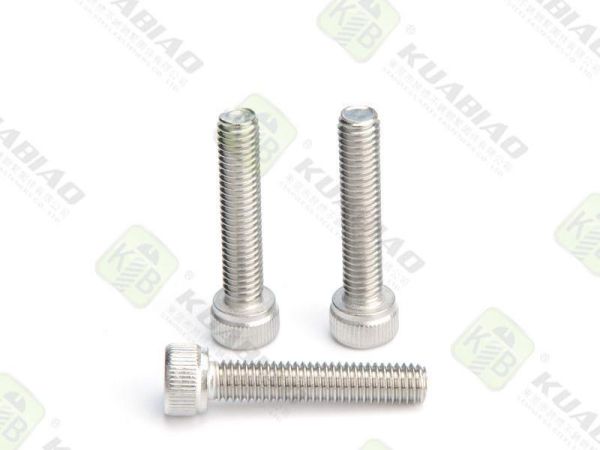 裝碳鋼發(fā)動機(jī)護(hù)板擰螺絲力度(發(fā)動機(jī)護(hù)板螺栓歪了怎么換?)